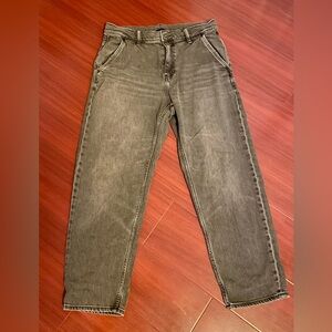 Uniqlo Women's Relaxed Jeans in Faded Black/Grey